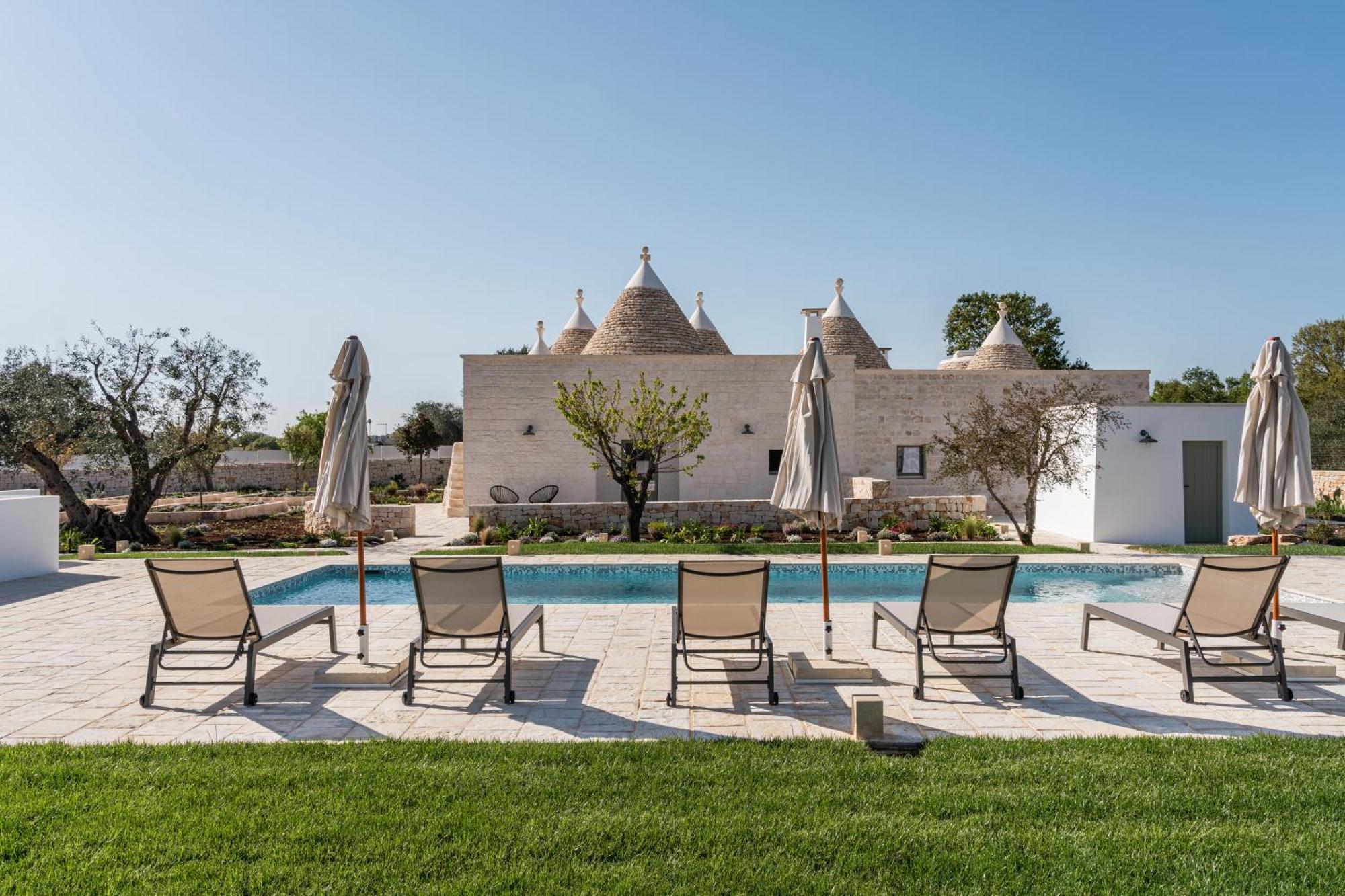 Trullo Jale - Boutique Apartments Ostuni Exterior photo