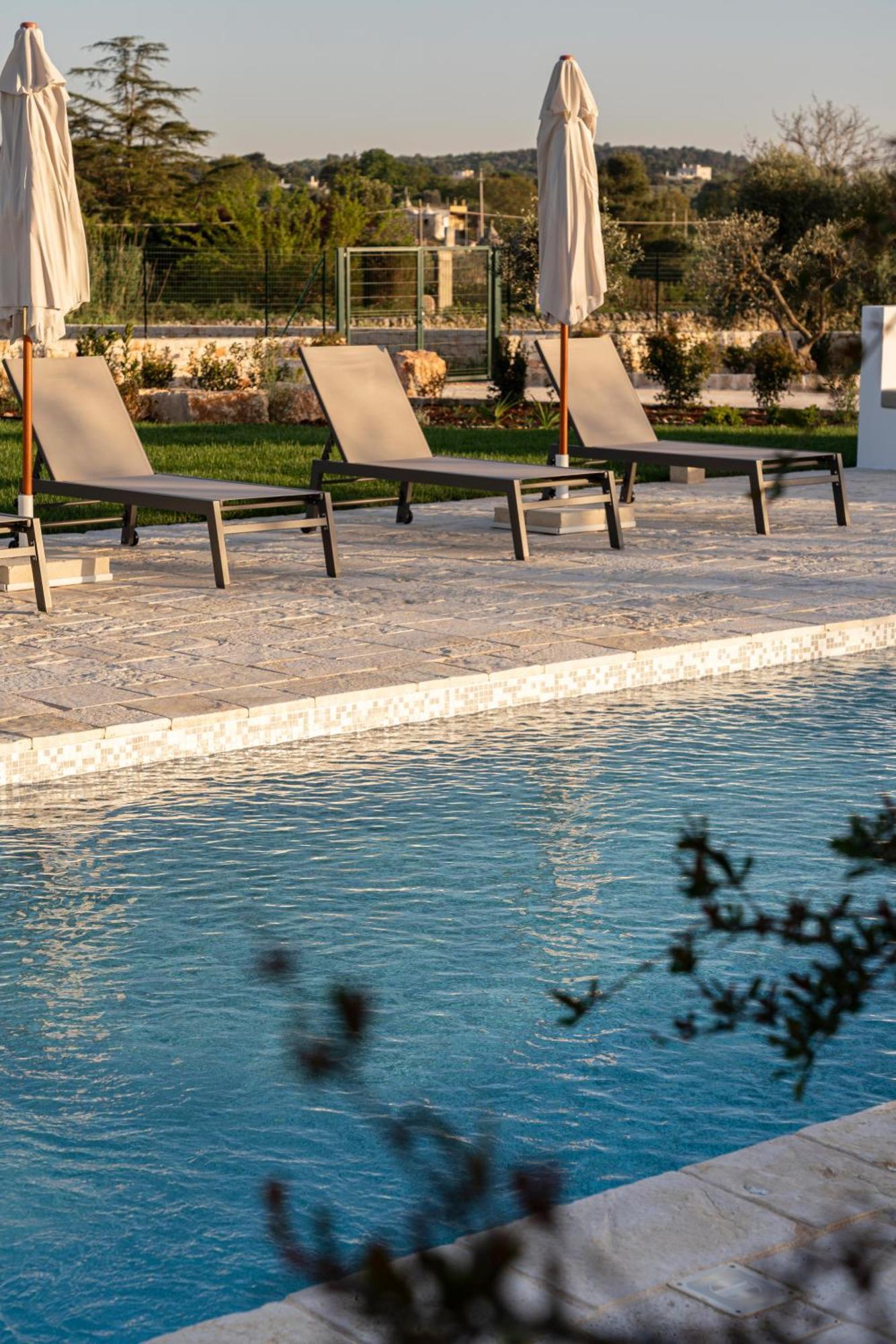 Trullo Jale - Boutique Apartments Ostuni Exterior photo