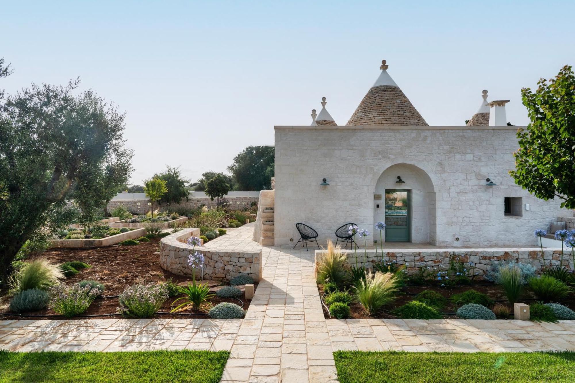 Trullo Jale - Boutique Apartments Ostuni Exterior photo